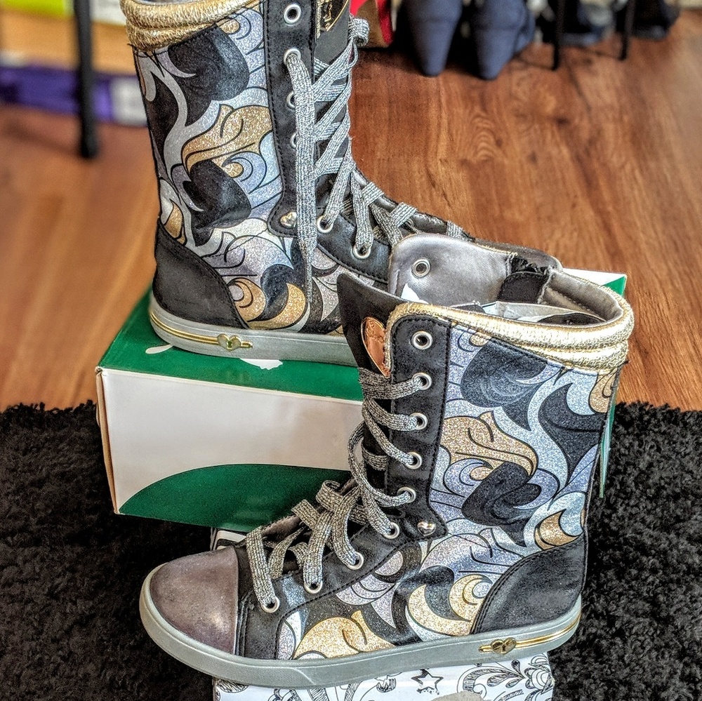 Special edition sketcher twinkle toes